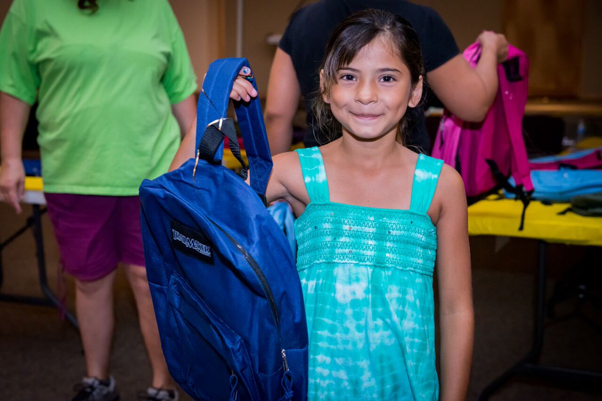 BagsInBulk's tweet photo. Ready for the new school year with a new 17inch Trailmaker Backpack!
#bagready #newyear #school #trailermaker #backpack #smile #proud #ready https://t.co/LBCYFklNqZ
