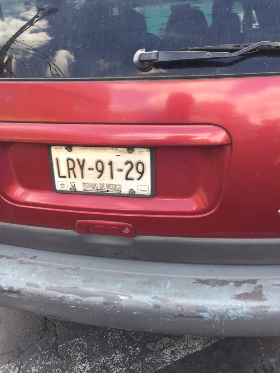 VigilanteCDMX's tweet photo. Y mientras que el peatón se amuele
#NacoVial Placas LRY9129
#NomásTantito #PorAhíPasas #SoyNaco @autosbq @Peaton_No @To2SomosPeaton https://t.co/1QYuKlkD8L