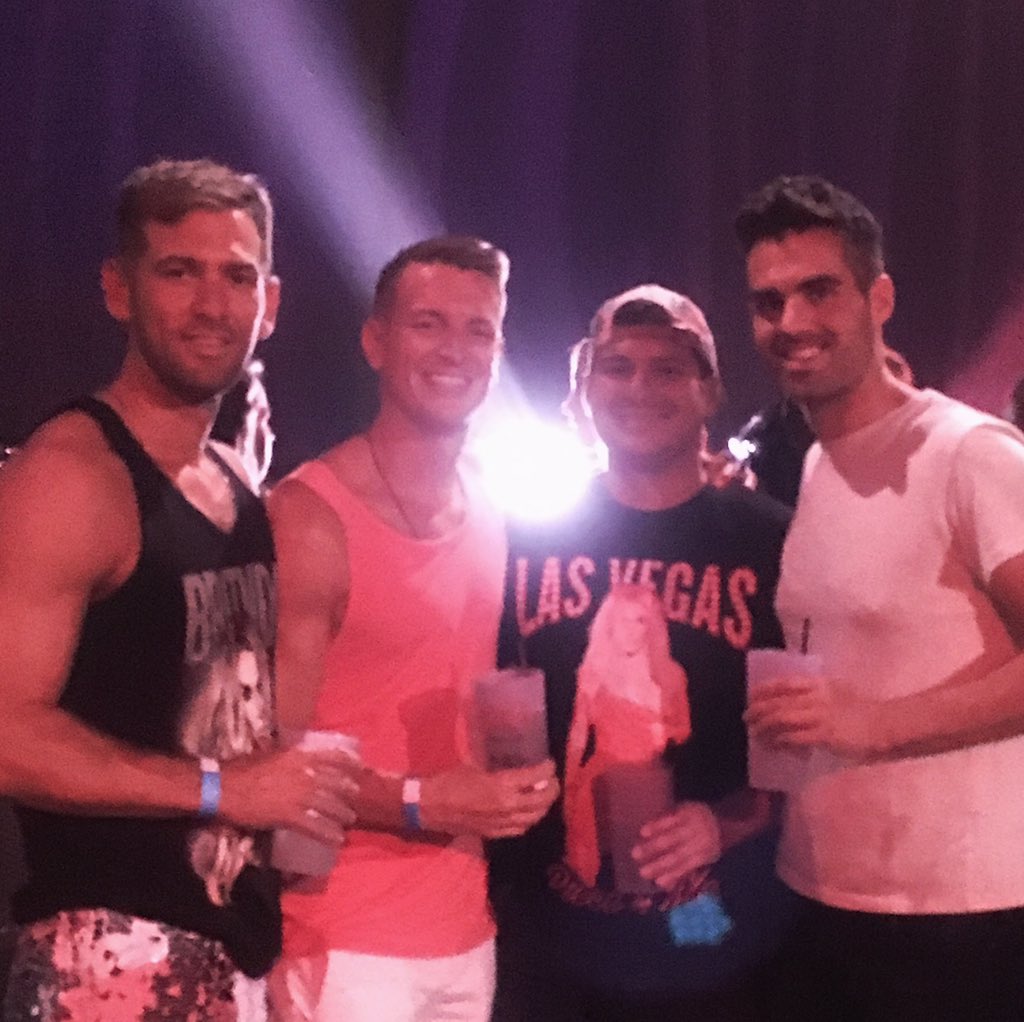 ralphindc's tweet photo. So excited for @britneyspears #Pieceofmeme tonight in #vegas!!! https://t.co/924hnWrHj9