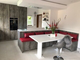VHSurfaces's tweet photo. Another amazing kitchen worktop installed by the team at @VHSurfaces ,including table and wall shelves #seamless #wherearethejoints 👍👍👍 https://t.co/OOL1qYUp9o
