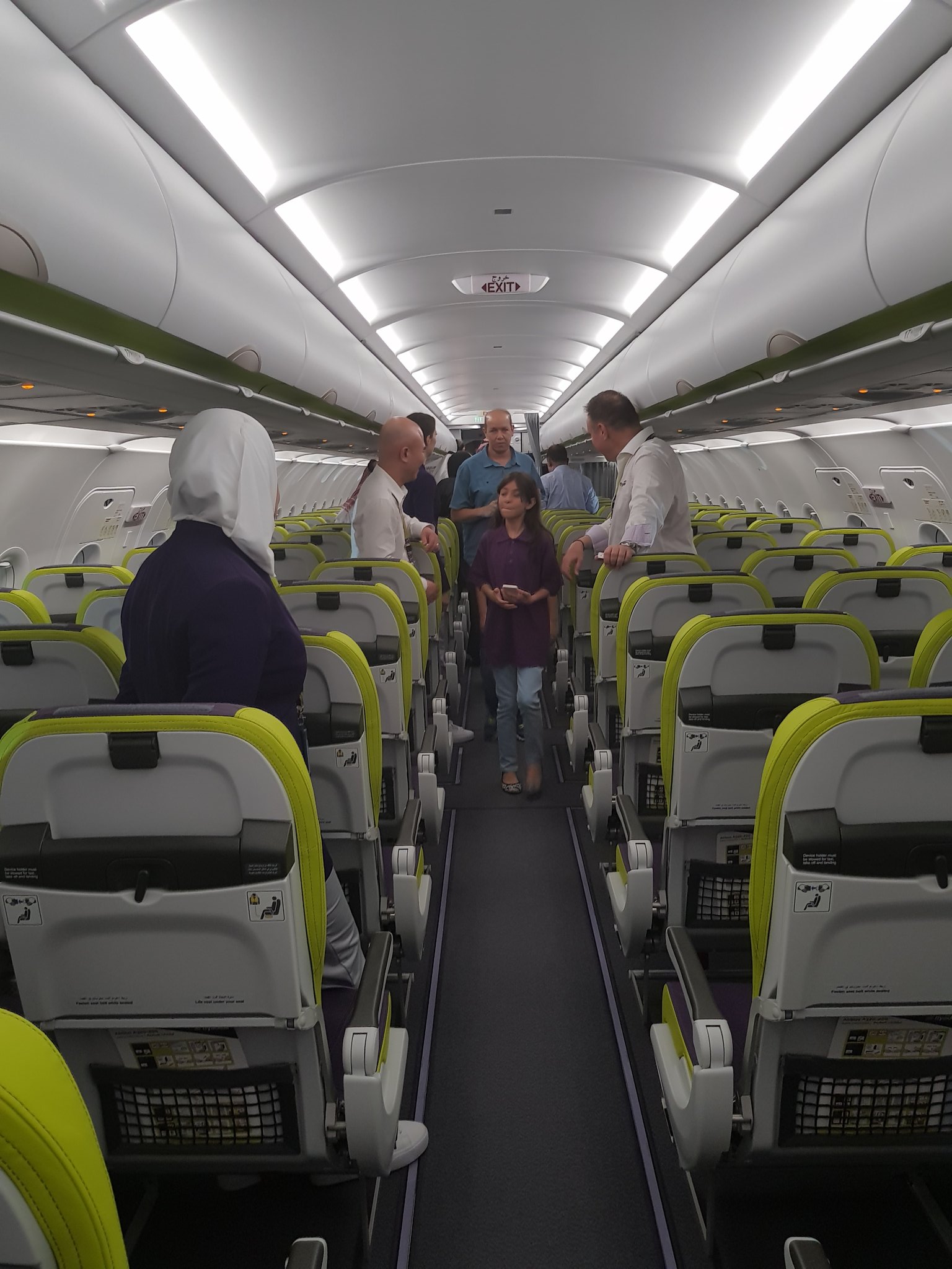 Twitter पर طيران أديل صور على متن الني ر طيران أديل