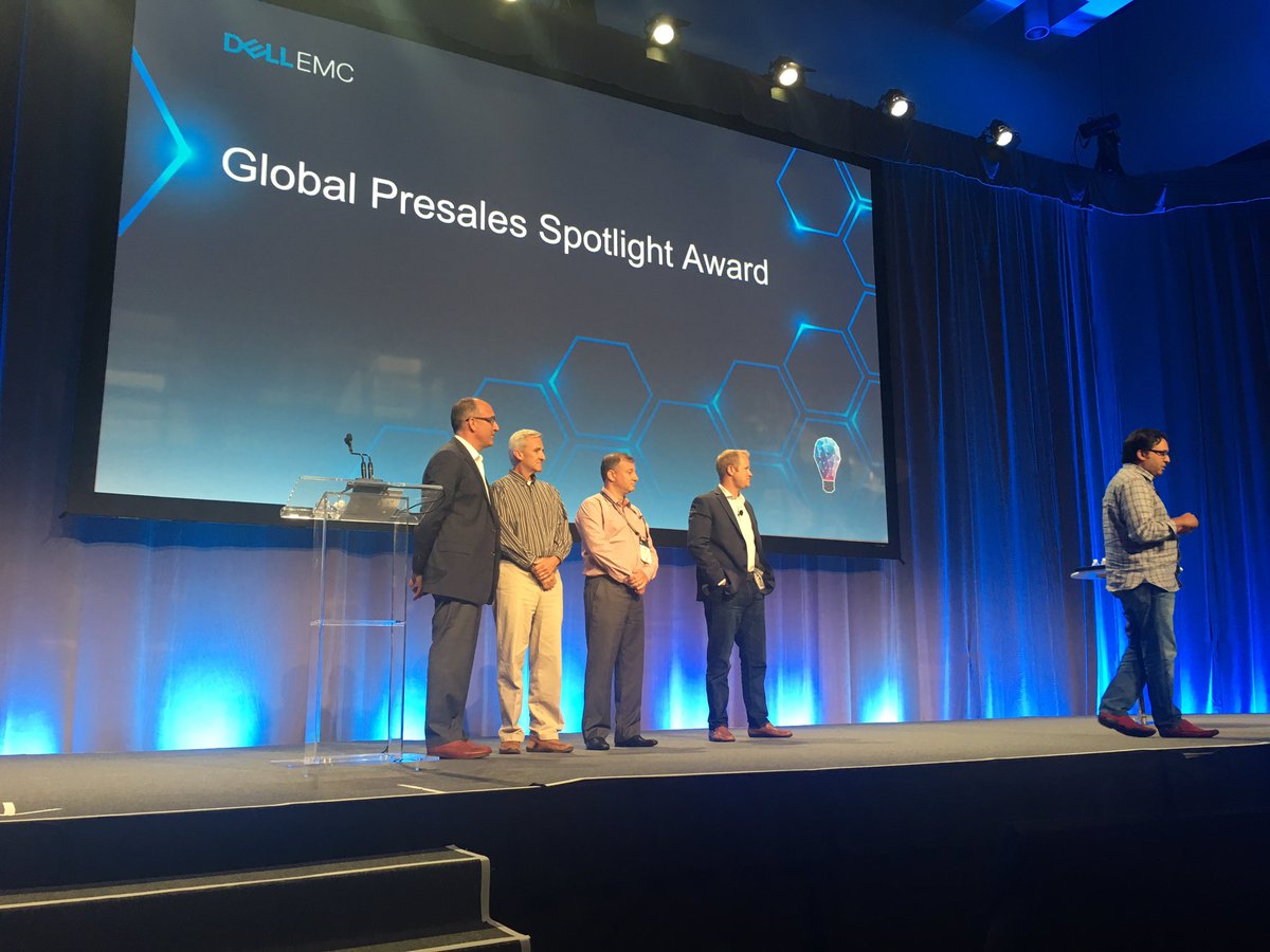 mithubhargava's tweet photo. Closing out a great week with Presales Spotlight awards! #BestPresalesTeam #iwork4Dell https://t.co/efhkz16TEr