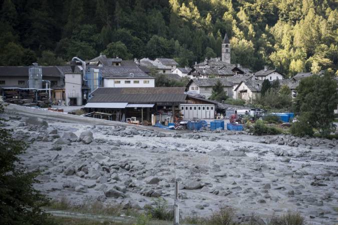 chematierra's tweet photo. Desaparecidos tras el deslizamiento y alud en #Suiza
A pesar de que #Bondo #Grisones fue evacuada no encuentran a 8
https://t.co/riteA2h0ai… https://t.co/qnIaN6KVU4