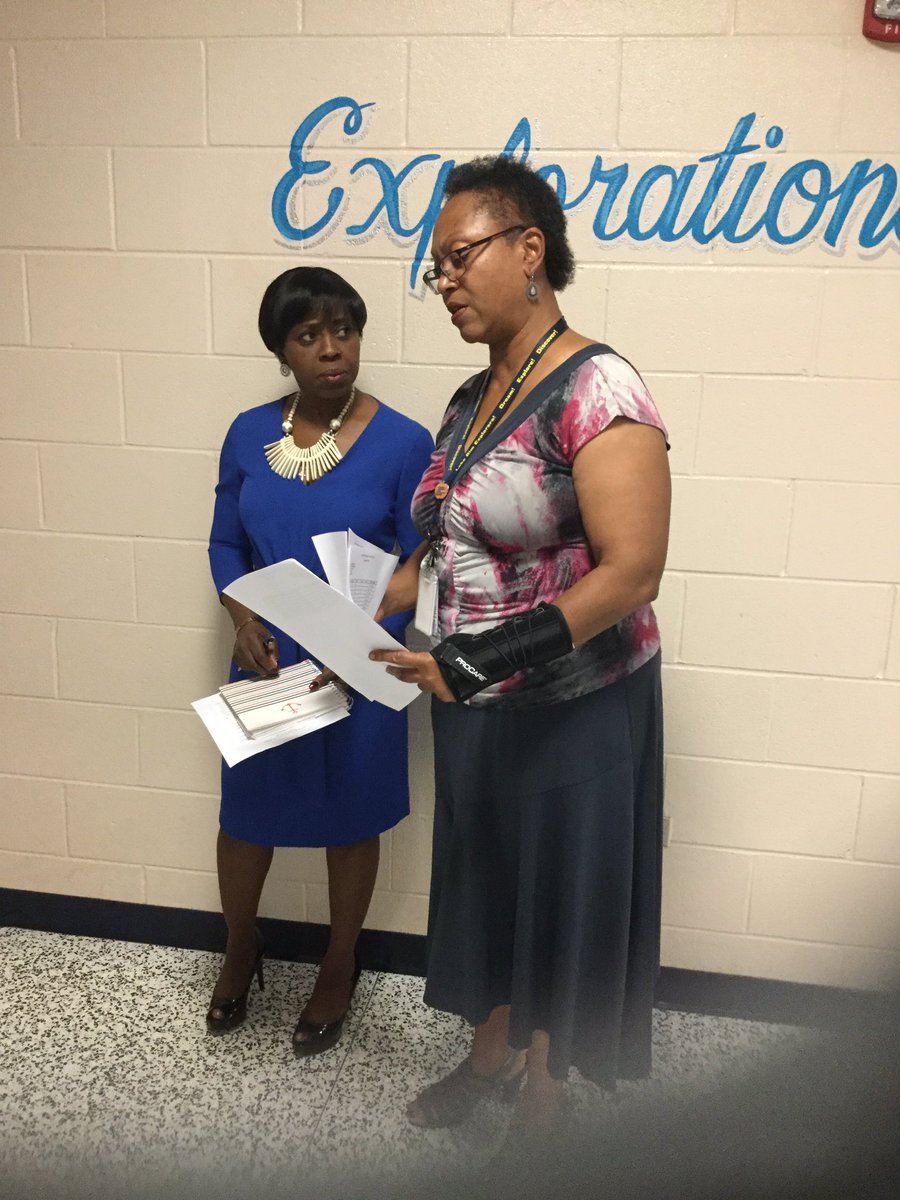 JenniferBrayboy's tweet photo. Welcome Back Explorers! #ccslres #lresexplorers #icccs @CCSElemEd @CumberlandCoSch https://t.co/T7IXBg701P