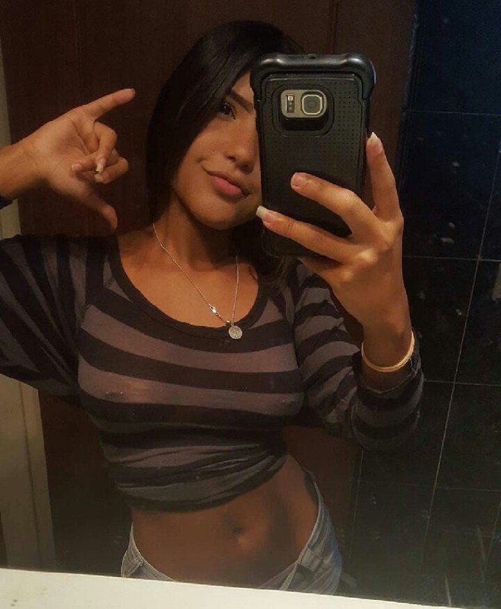 JaWeno2's tweet photo. -Verga después que hablaron paja de AnaB la mayoría ya quiere parecerse a ella poniéndose los piercing en los pesones y tomándose fotos Jaja https://t.co/3IinnF6aBA