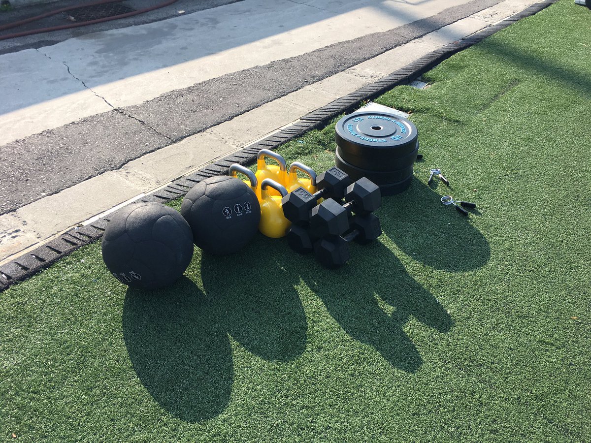 Great alternate session down at The Den today with <a href="/TOwolfpack/">Toronto Wolfpack</a> 

Thanks <a href="/ThinkFitStudios/">Think Fitness</a> for helping us out with equipment!

#runwiththepack