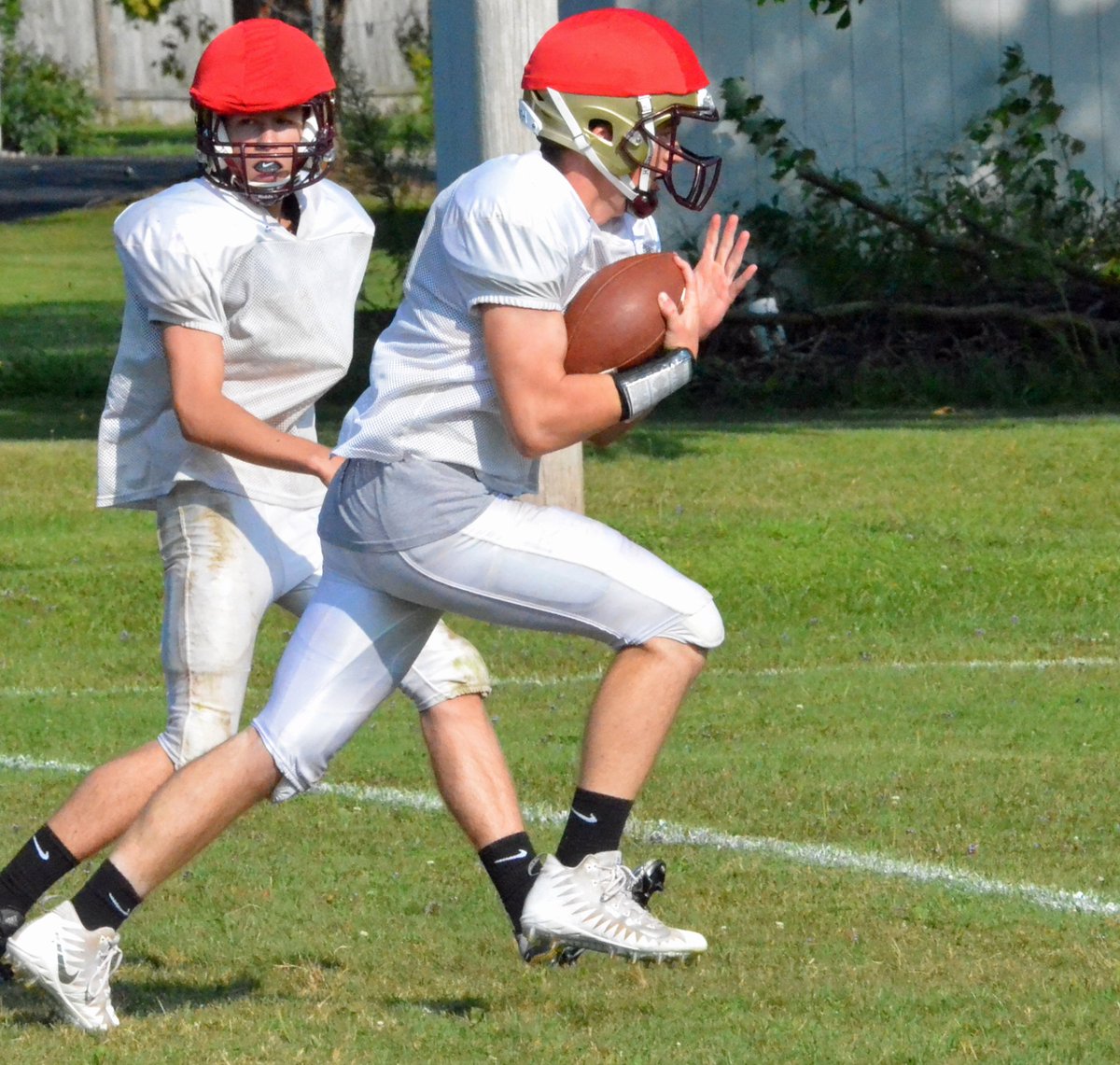OneidaSports's tweet photo. #Football: @CanastotaAD looks to continue building on recent success.
https://t.co/PR7GS5PaIf https://t.co/ET9gk9PxL5