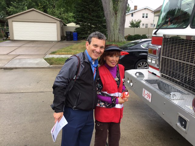 ClevelandFire's tweet photo. Cleveland Fire and American Red Cross Volunteers. Installing smoke alarms, Westpark Residence.
#smoke alarms #fire escape plan #NEORedCross https://t.co/xazJx25yr5