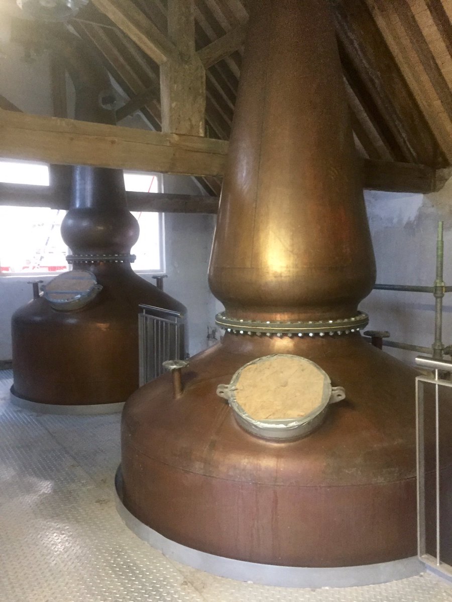 reglooby's tweet photo. What a wonderful night at #slanedistillery best of luck guys!, great whiskey https://t.co/wMB6oFHVwT