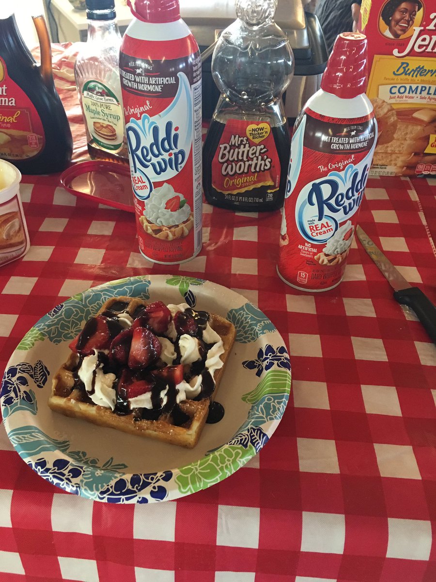 CBrady222's tweet photo. #NERExperience is all about #nationalwaffleday! #weareNORTHeast #needanewhashtag #bettERtogether #strongER https://t.co/BajUTxcKHA