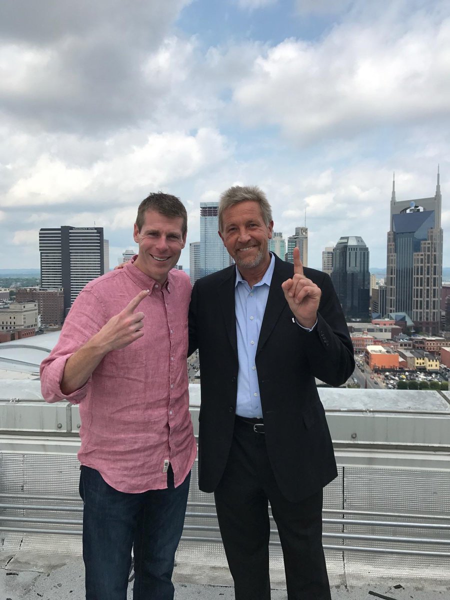 MusicCityTR's tweet photo. Great having @DrewMaddux today @OmniNashville speaking to our management team! Thanks Drew #DrewRocks #NothingButNet https://t.co/N8uhwIh6xn