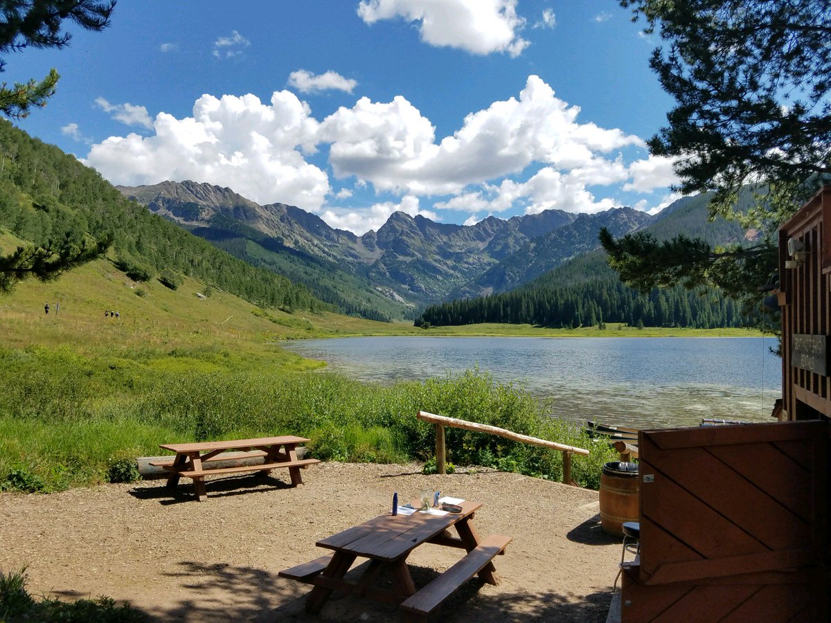 MasterTimeShare's tweet image. Beautiful mountains of Vail are always refreshing! Check out my Vail travel blog here: masteringyourtimeshare.com/vail-blog-2017/