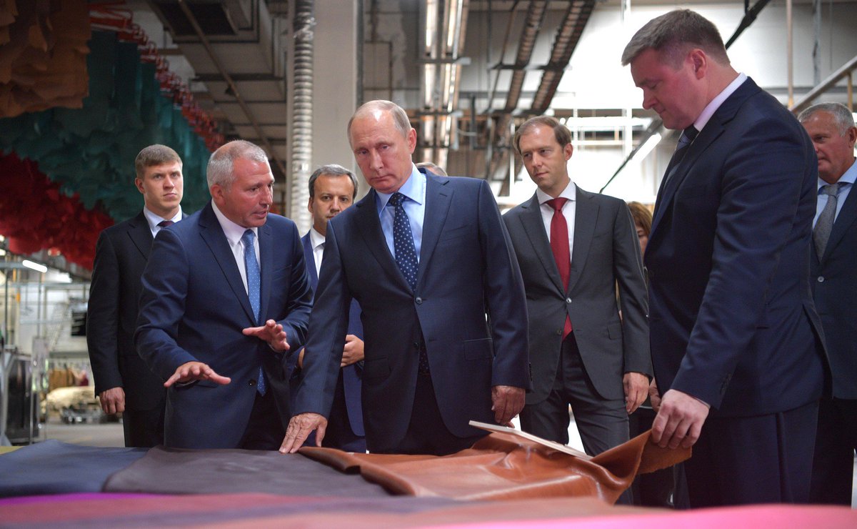 Ryazan1095's tweet photo. Today in #Ryazan Vladimir #Putin held a meeting on measures to develop #Russia’s  light industry sector &amp; efforts to fight counterfeit goods https://t.co/hj4RZx8hT1