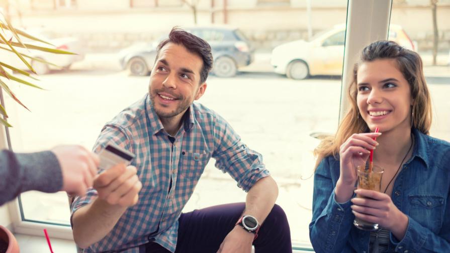 MensFitnessX's tweet photo. Find out why. When it comes to attracting women, a surprising quality tops the list: https://t.co/JewFmLfnLP https://t.co/Go2nSsoDa1
