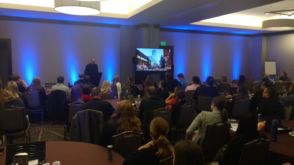 MusicCityTR's tweet photo. Great having @DrewMaddux today @OmniNashville speaking to our management team! Thanks Drew #DrewRocks #NothingButNet https://t.co/N8uhwIh6xn