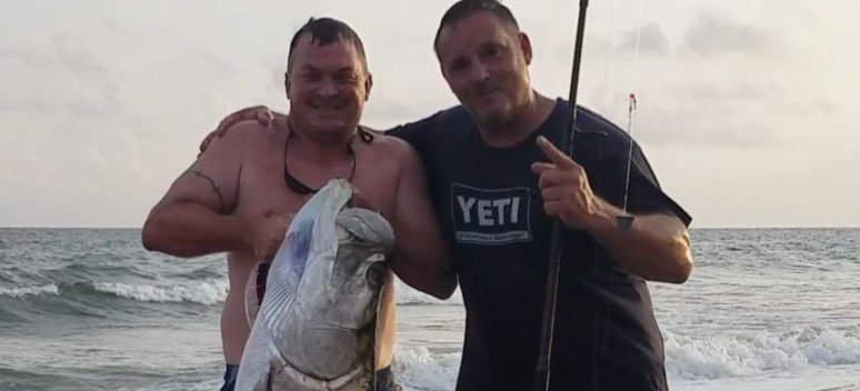 nchuntnfish's tweet photo. https://t.co/Dz9NPFUSBU
Big tarpon surprises Oak Island surf angler. https://t.co/hdnOx2up02