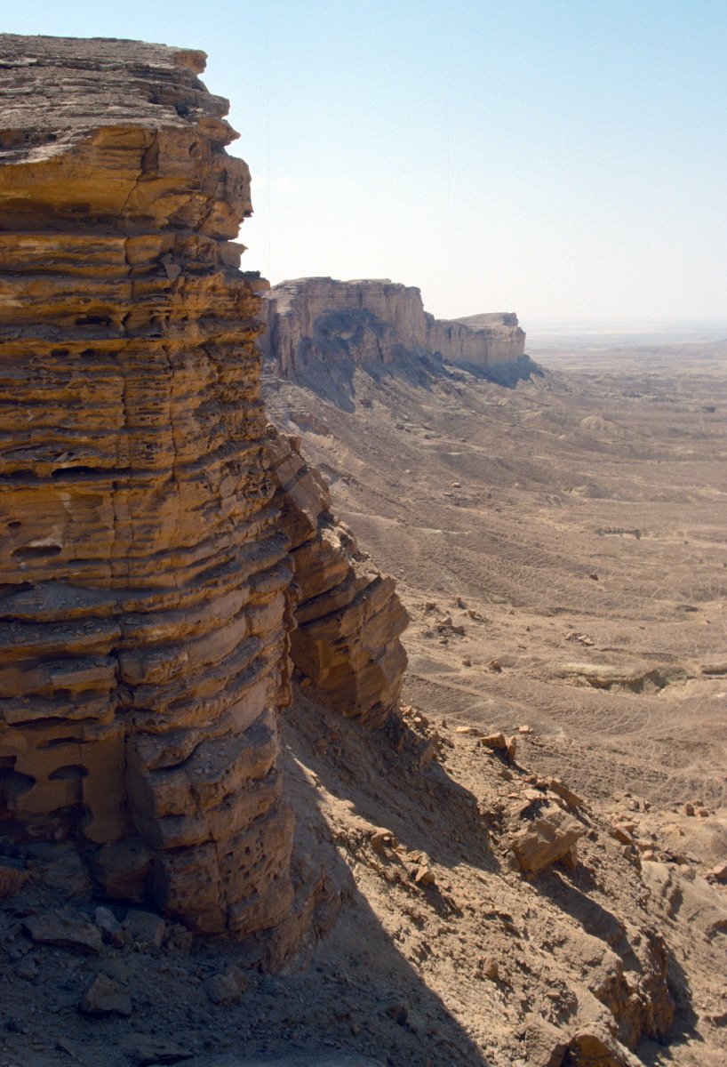 رقم الجمعية الفيصلية الخيرية النسوية بجدة