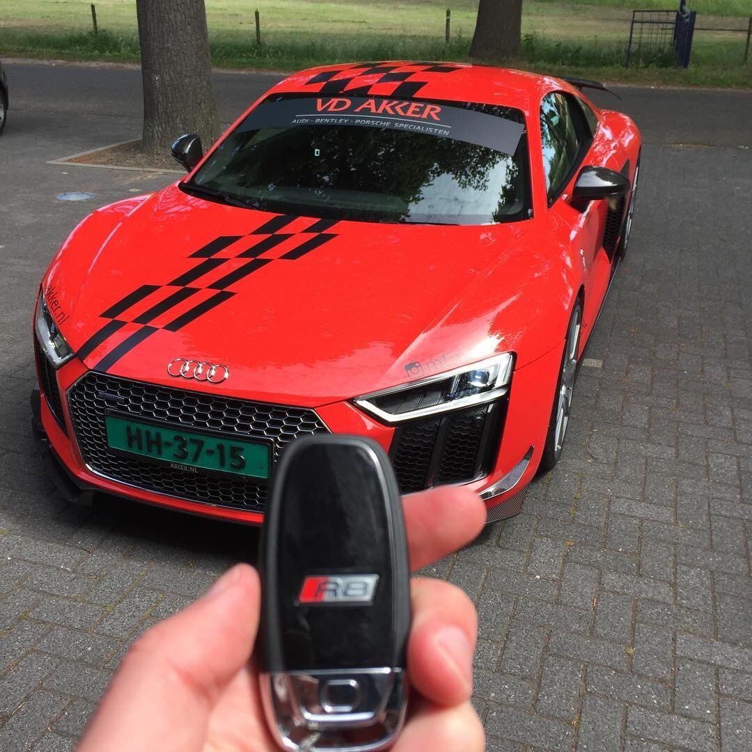 PosBadAudi's tweet photo. MTM Audi R8 V10 Plus SuperCharged 😈 #802Hp https://t.co/pTJShJZlrg