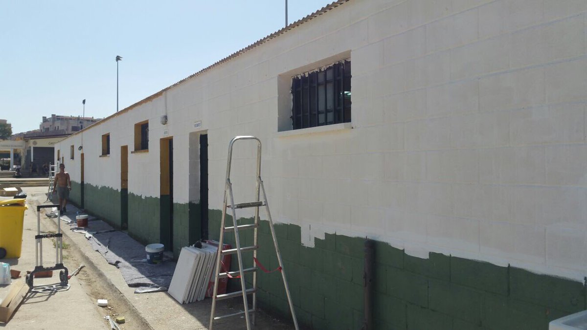 Academia_Merida's tweet photo. Esto funciona!!! Poco a poco, nueva capa de pintura y grandes retoques! https://t.co/8GAlsGaod4