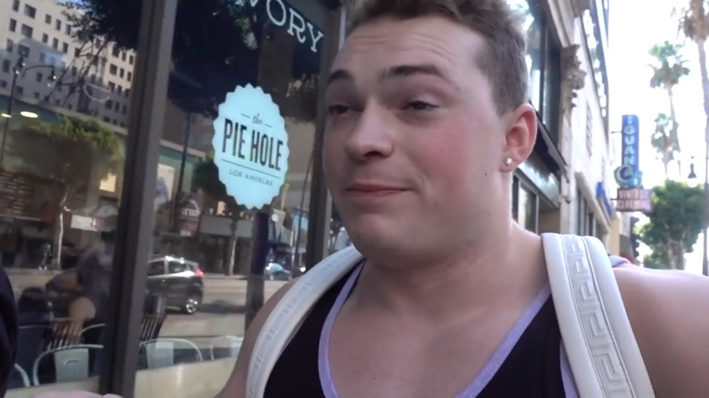 Chris Savkov tweet media