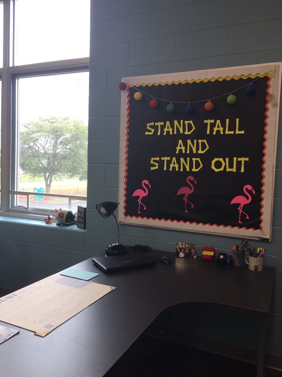 MrsToflinski's tweet photo. The room is ready! Now, about those lesson plans......👩🏽‍🏫🍎💙 #OneRangerNation #FallOf17 #MyOhioClassroom https://t.co/wSkYFGJvIo