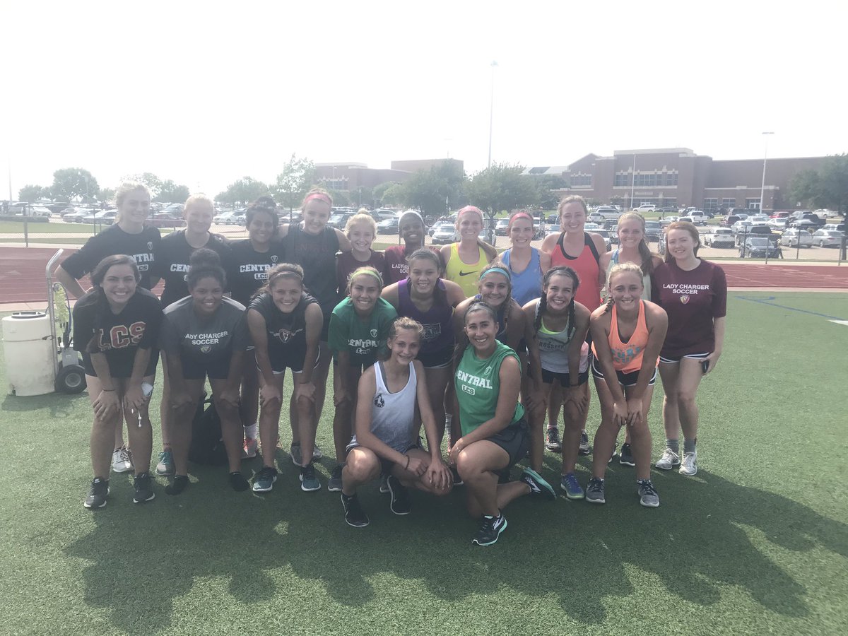 CHS_LCS's tweet photo. Tank top Thursday. #owningthetrack #timedruns #LCS https://t.co/EGKBNGtObG