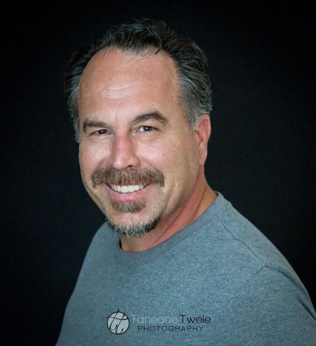 #ttphoto #missionphotography #businesscasual #portrait