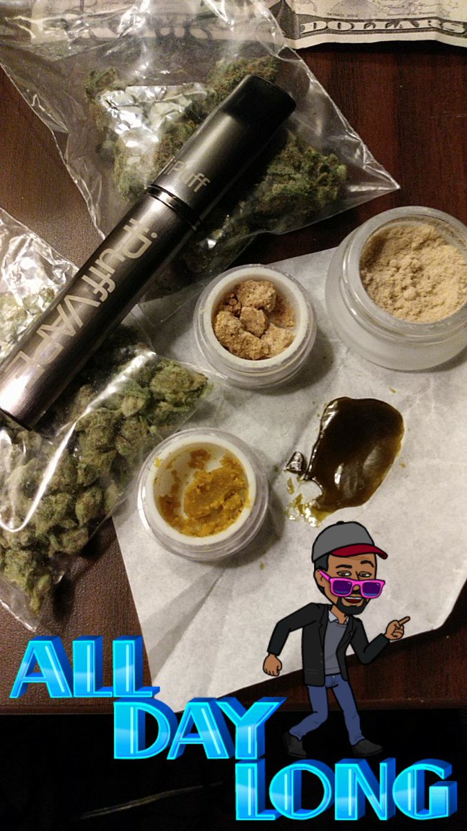 Stormlife1's tweet photo. #letsgethigh #Hellonurse https://t.co/spFaqABUdS