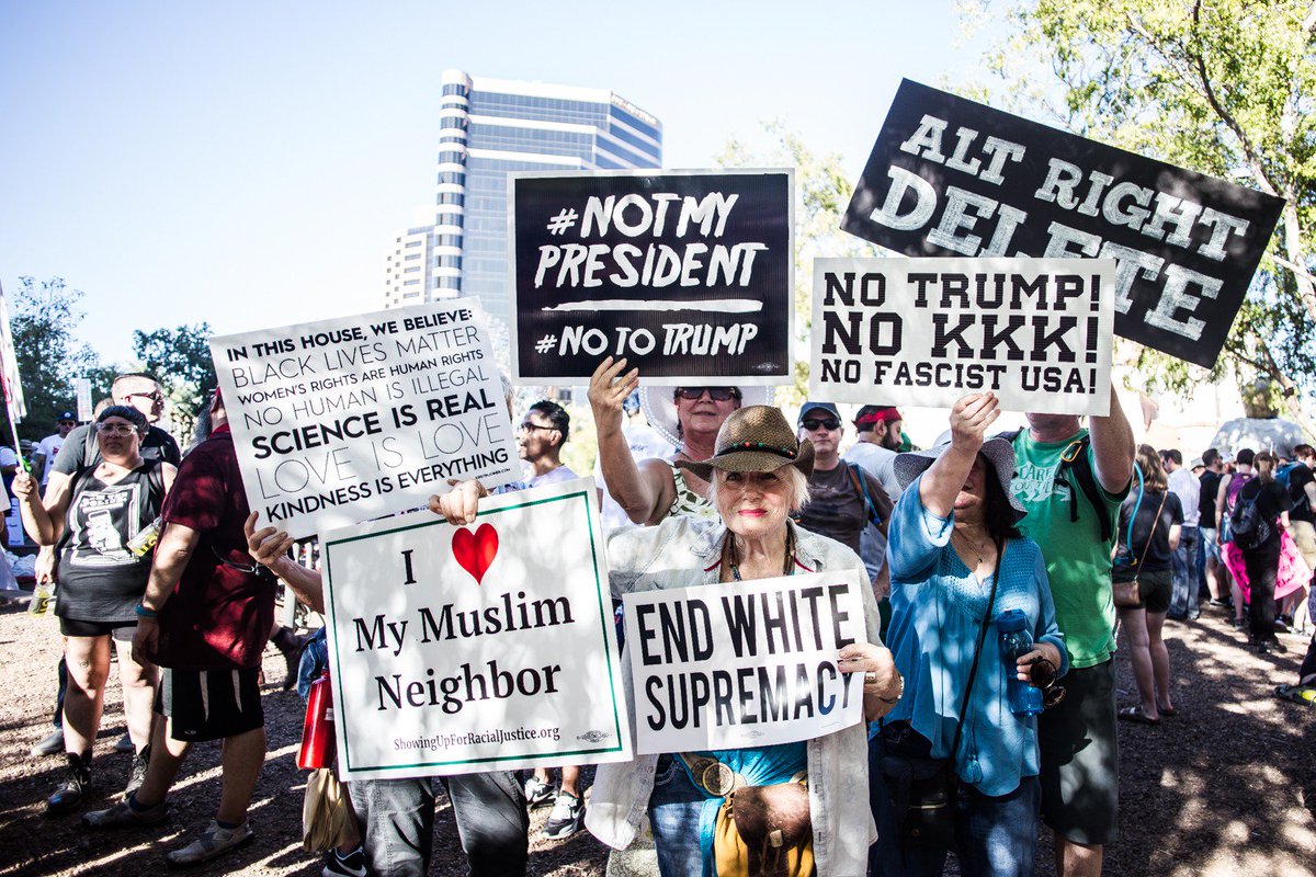 Lindsay Moore tweet media