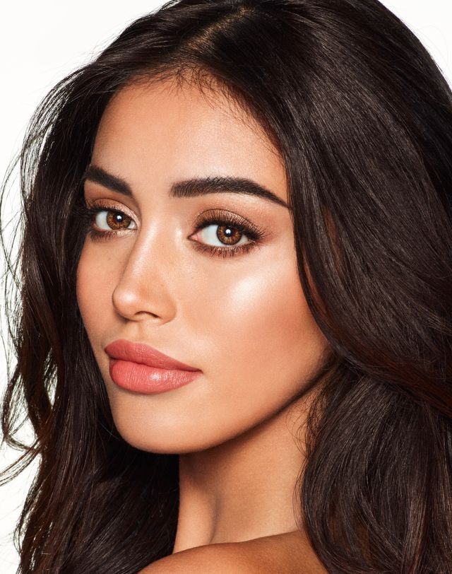 vmsathishmedia's tweet photo. Charlotte Tilbury world’s #1makeup artist to have 3 standalone shops in MEast-Kuwait, Doha Dubai via M.H. Alshaya Co.seconds. https://t.co/klR0IgONGN