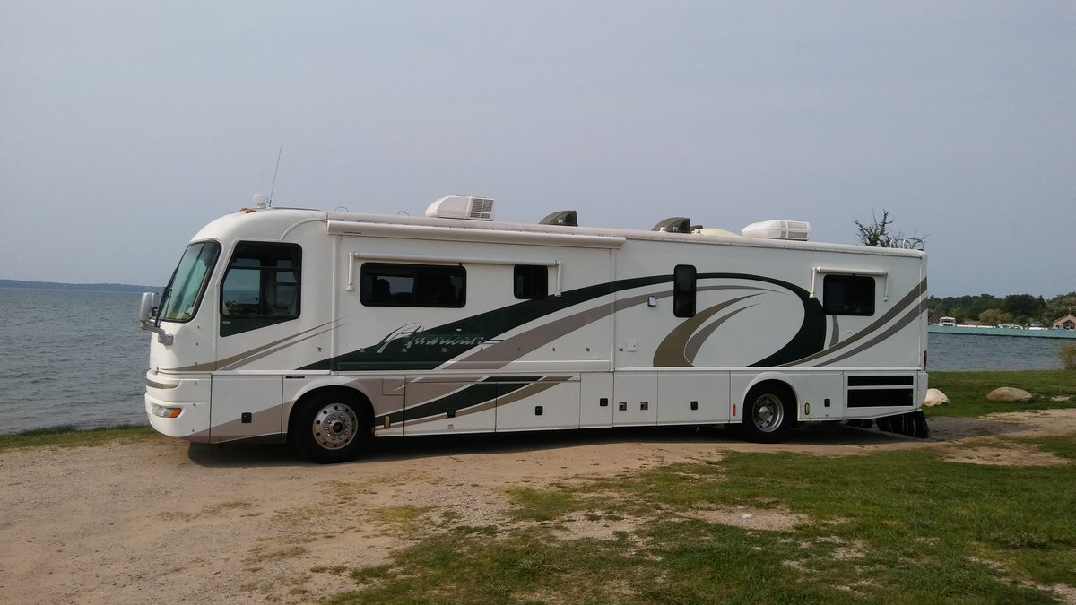 Notforleaserock's tweet photo. Had an Awesome Time in Traverse City Mi. This past weekend!!
#Michigan #traversecity #WeekendUpdate #notforlease #music #tourbus https://t.co/ADUcO9Solc