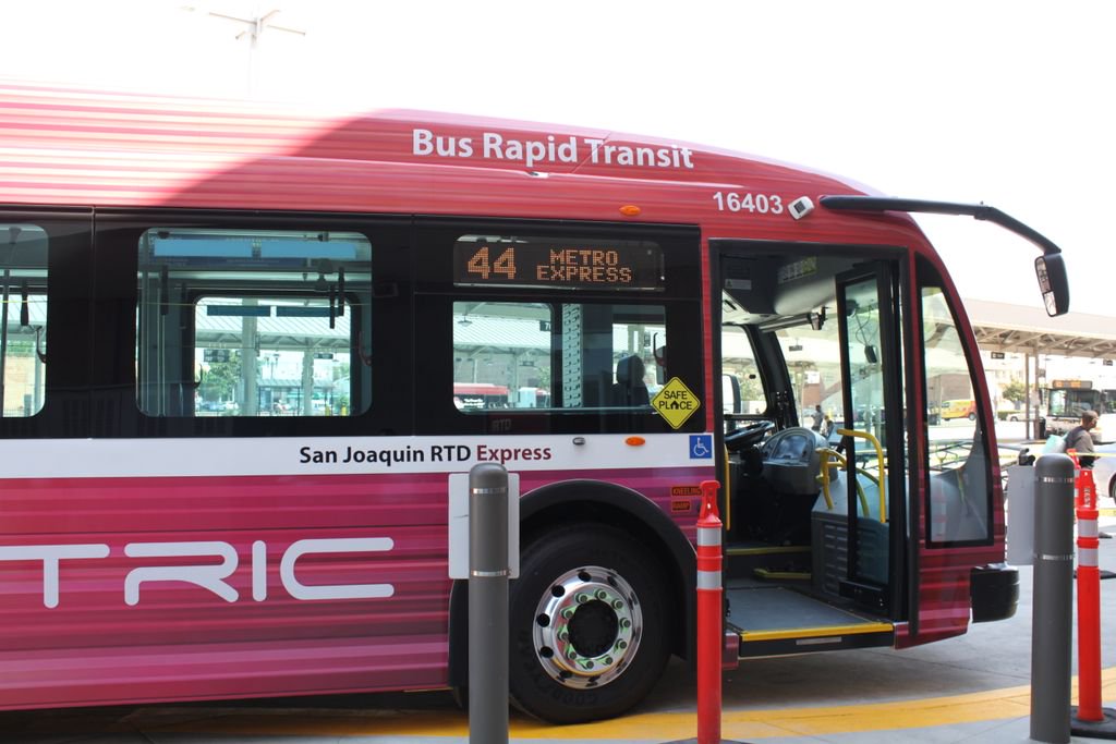 SanJoaquinRTD's tweet photo. #RTDnews: We are proud to announce the new all-electric Bus Rapid Transit (BRT) Route 44- first in the nation! 
https://t.co/U2VltF4Kwg https://t.co/kThAwZy6sx