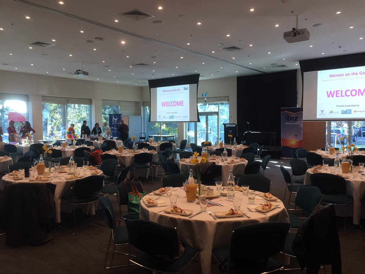 nicsticks5's tweet photo. Getting ready for @KnoxCC "Women on the Go" business forum #knoxbiz https://t.co/apaf24ycOO