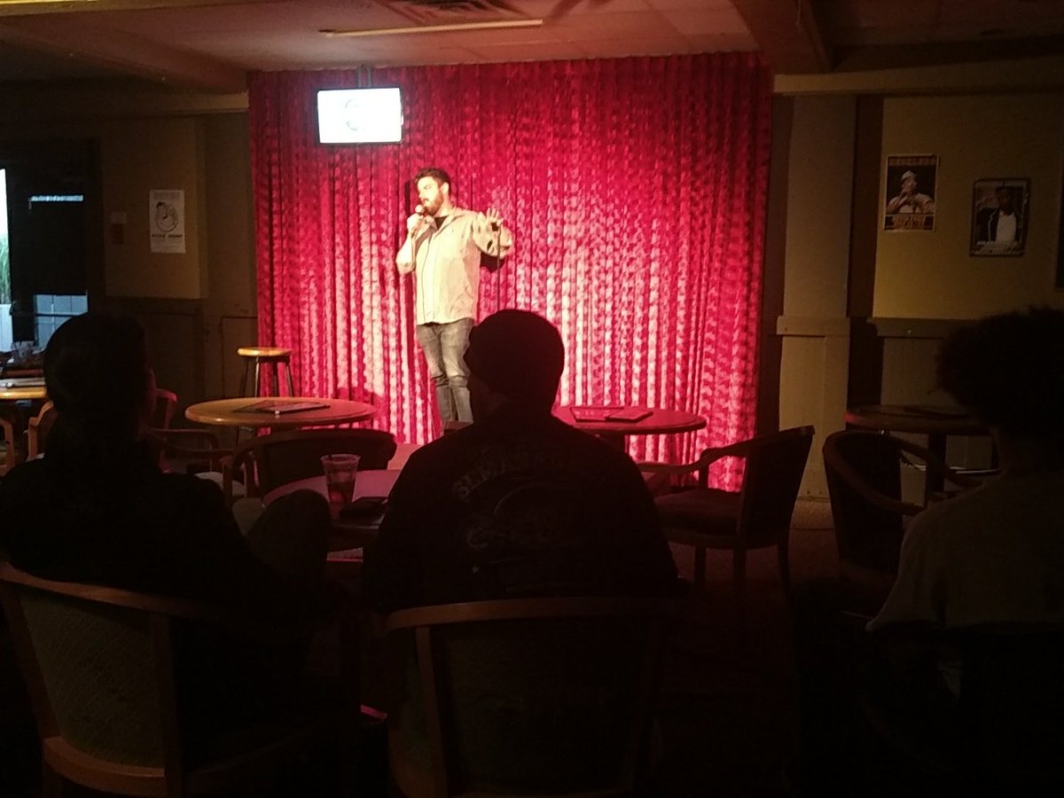 RatfishComedy's tweet photo. @shaner23 hosting another SOLD OUT* Ratfish.

*except front row https://t.co/58FMslYWhv