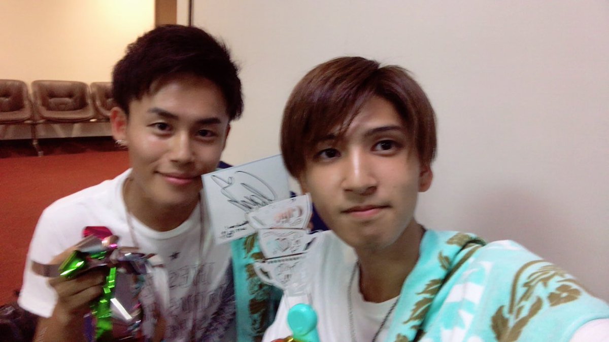 AlanOmi1129's tweet photo. 8.19 ChayTEA FINAL in 東京🎸👠
途中参戦だったけど、すごい楽しかった!!
chayのLIVE初でテラスハウスの時から行きたいなって思ってたから、本当に行けてよかった!!!
また行きたい!!!!!!!!
#819
#chay
#chayTEA
#楽しかった https://t.co/1rtTVd2qVl
