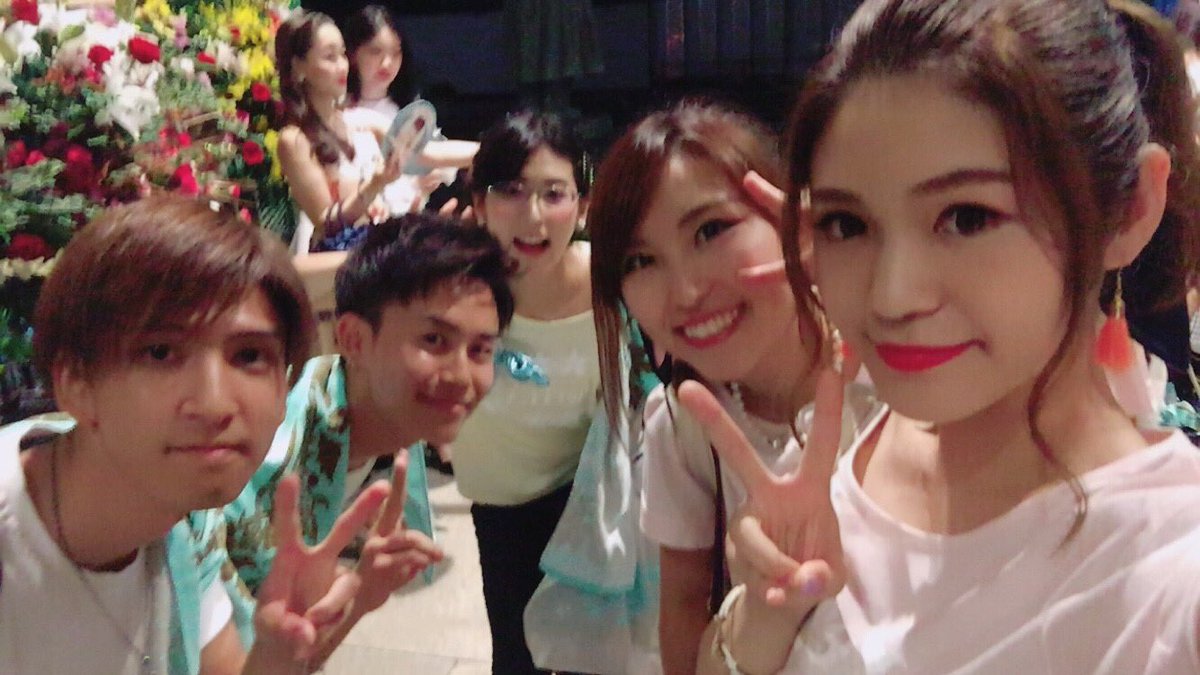 AlanOmi1129's tweet photo. 8.19 ChayTEA FINAL in 東京🎸👠
途中参戦だったけど、すごい楽しかった!!
chayのLIVE初でテラスハウスの時から行きたいなって思ってたから、本当に行けてよかった!!!
また行きたい!!!!!!!!
#819
#chay
#chayTEA
#楽しかった https://t.co/1rtTVd2qVl