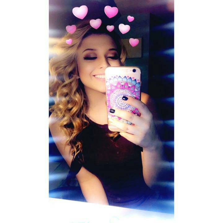 JonyMark7's tweet image. 🙌 YASSS It's time for a great show kaylee2599: 
liveme.com/media/liveshor…