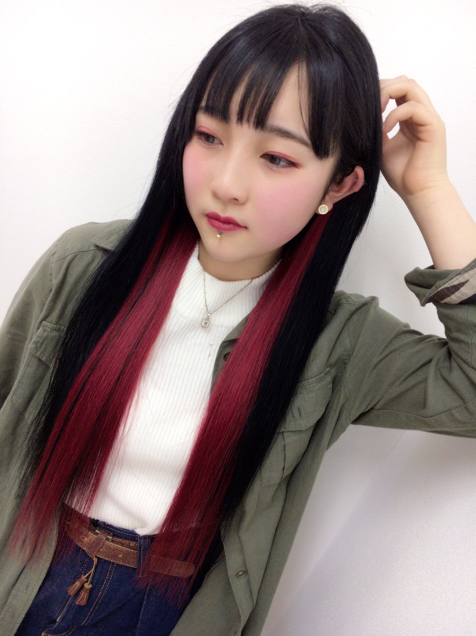 あるじゃんすー千葉店 カラー エクステ専門店 Twitterren ぐっもーにん 華金華金 土曜日のお祭りに向けてエクステ付けてロングヘアで参戦しちゃいましょう メッシュや給 インナーカラーも可愛い 本日は午前中がかなり混み合いますのでお昼からの