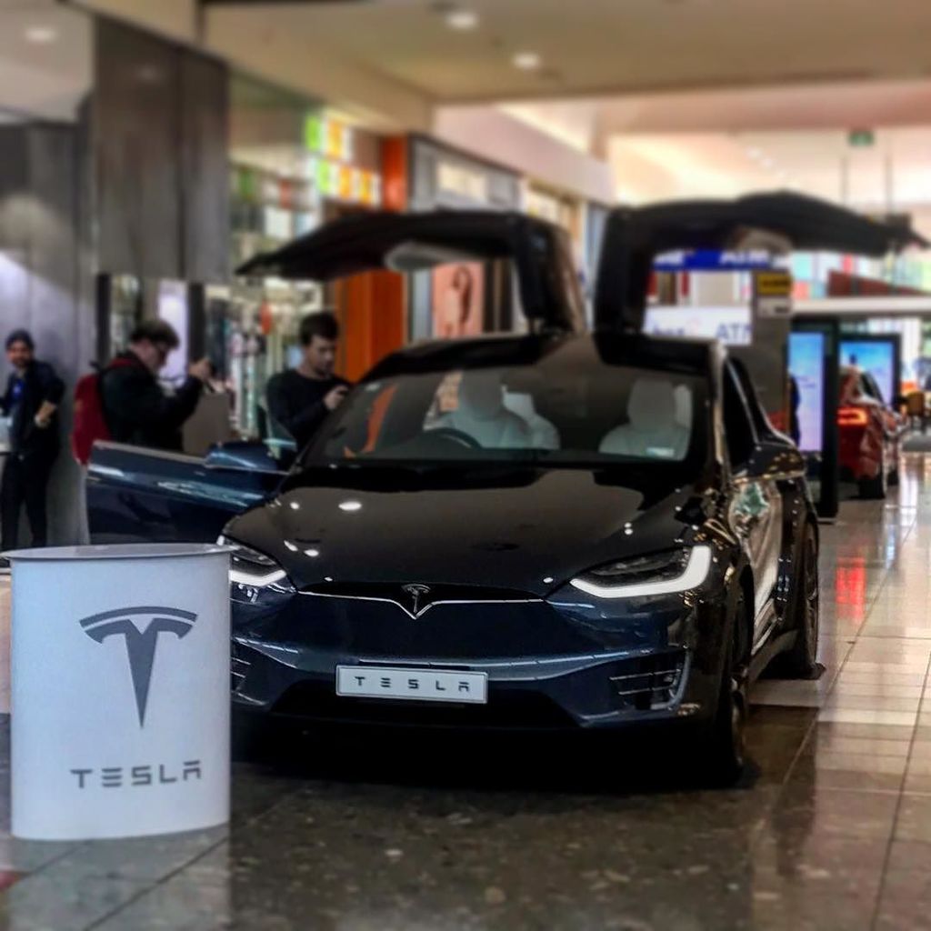 thesun2003's tweet photo. Another Tesla spotted #tesla #teslamodelx #modelx #sylviapark #newzealand #nz #auckland #spring #electrocars #electrovehicle #elonmusk https://t.co/g5INVjvfBS