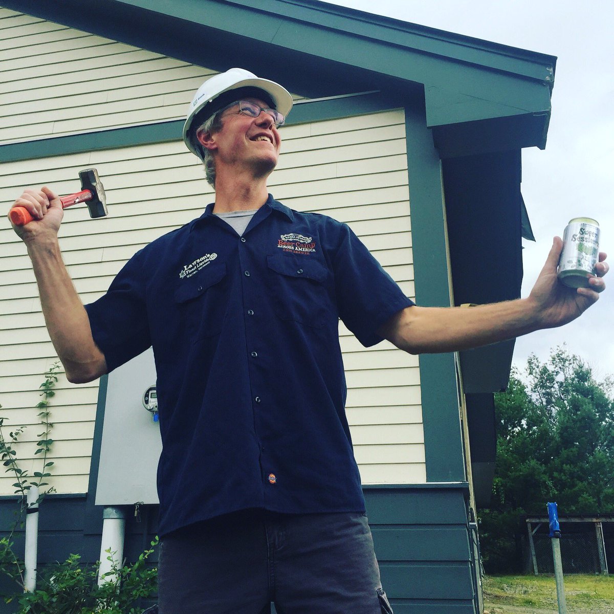LawsonsFinest's tweet photo. Lawson's Finest has a new home! Ground breaking celebration 2mrw! Maple Tripple bottle release #vt #beer #thankyou #cheers 👍🏻🍻 https://t.co/K3vMlFjVXu