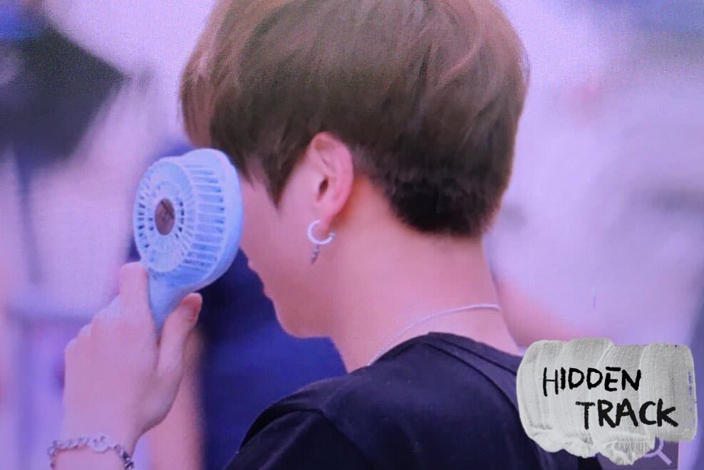 170825 뮤직뱅크 강다니엘 중간외출 프리뷰 2
이구역의 손덕후는 나야 나!!
#워너원 #강다니엘