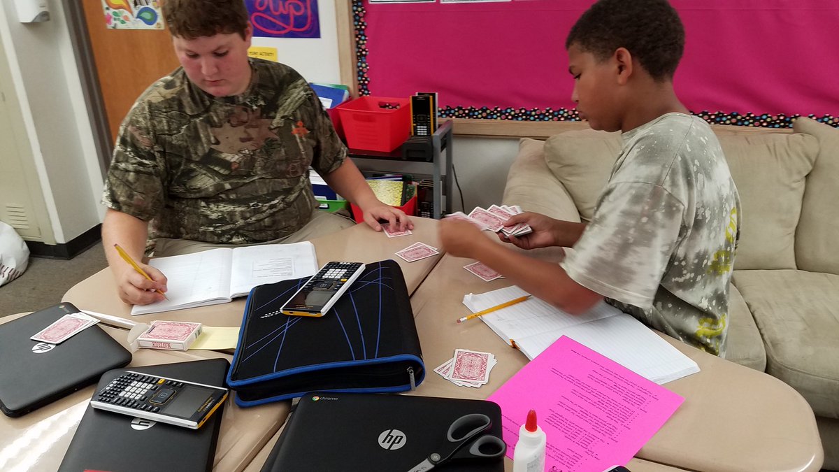 PatriciaNelle's tweet photo. Hills &amp; straightaways in #STEM &amp; cards for central tendency in #8thmath #cisdtigers @Mattel @CommerceMS @ThePullenator https://t.co/iW3eak23i5