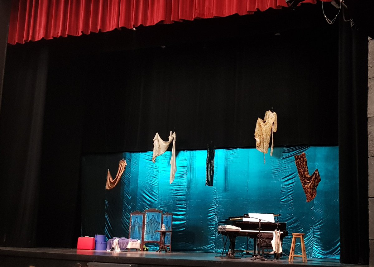 DiegoAljiva's tweet photo. #FICMO @PedroKominik presenta "La Pasión según Lupe Lemper" en el Teatro Ocampo #Cuernavaca #Artemine | 3a llamada 📣 https://t.co/EOR0FuJAl3