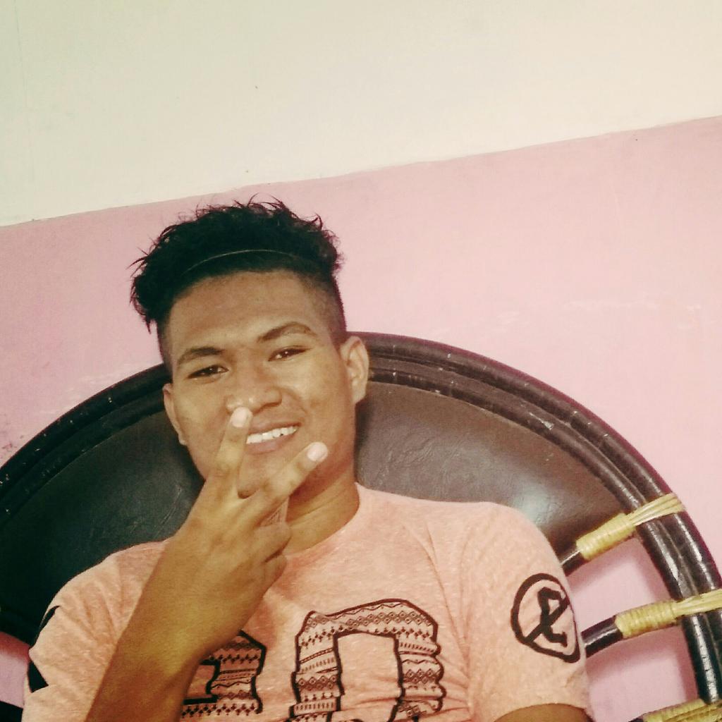frengkinuham's tweet photo. #FotoProfilBaru https://t.co/mTdjDy6jG9