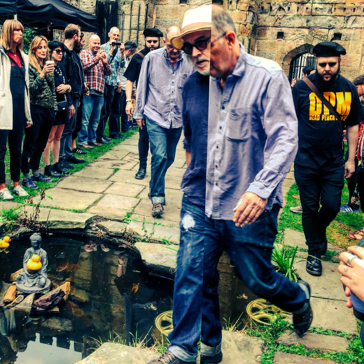 HarwoodAliArt's tweet photo. #rosekull #badgerkull #welcometothedarkages #klf #mumu #kfoundation #thedayofthebook #bombedoutchurch #billdrummond #jimmycauty https://t.co/48bm6FEB9V