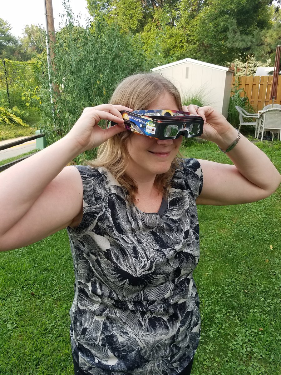 coloringwlacey's tweet photo. Collected 18 pairs so far! How many will we have to donate to Astronomers Without Borders on Tuesday? #SolarEclipse #goofball #LNK https://t.co/vo4BVZ5vNL