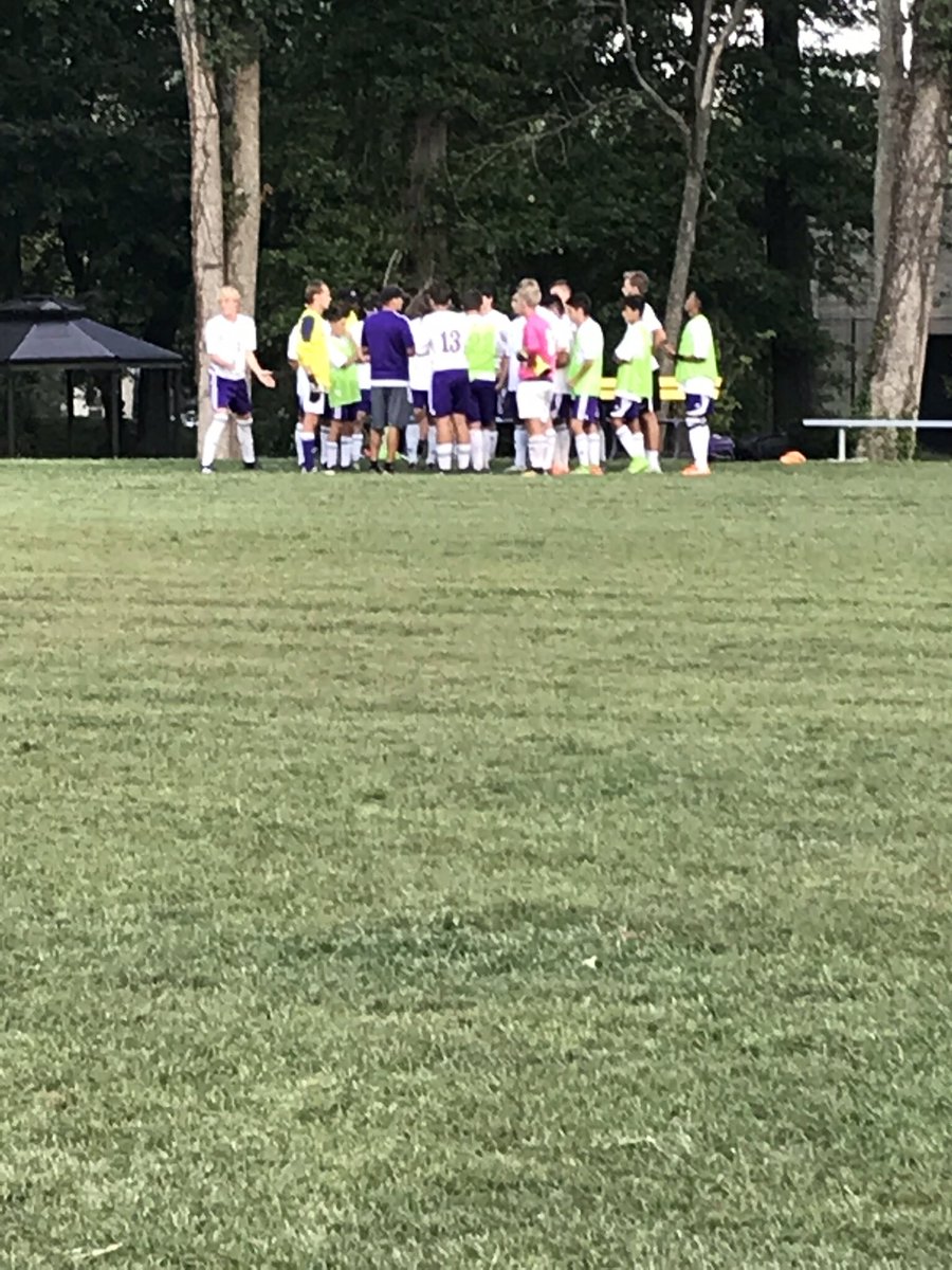 LMHSboyssoccer's tweet photo. Game time. Fern creek. #malehs #malesoccer https://t.co/JTVTM6Ywb7