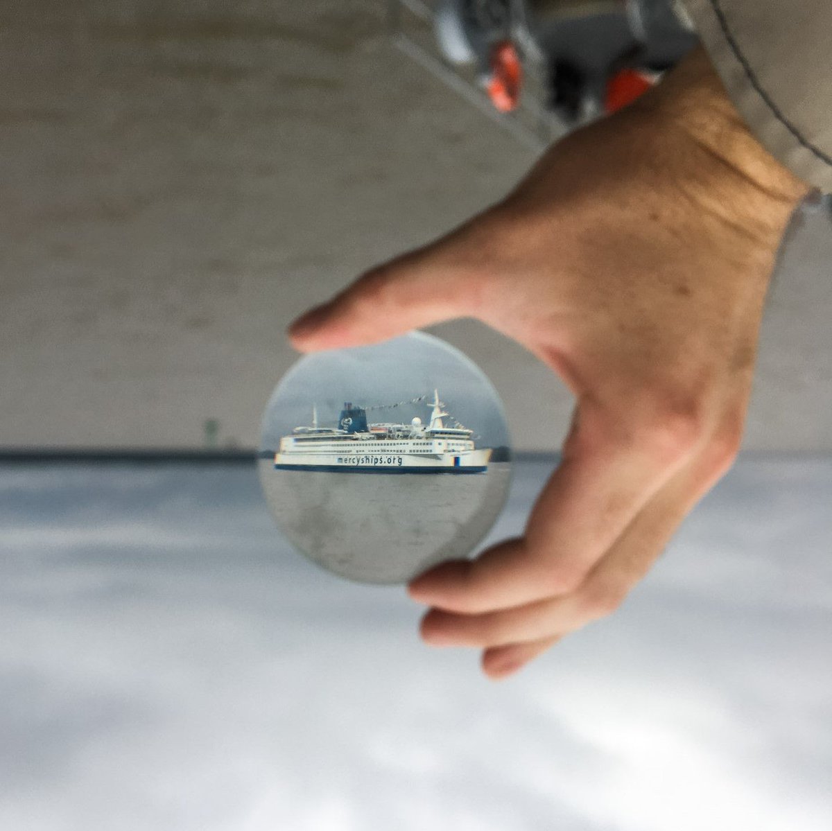 MercyShips's tweet photo. Find a different way of looking at things. Mercy starts with you. #motivation #inspire #thankful #MSCameroon https://t.co/nGN0Cp0BKX
