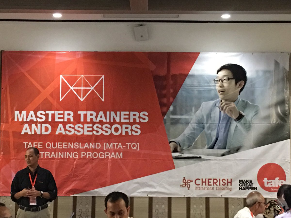JChapmanTAFE's tweet photo. Master Trainer Karen Mosley delivering to high level group from Tourism Indonesia. #tafeqld https://t.co/vQzZQy5veY