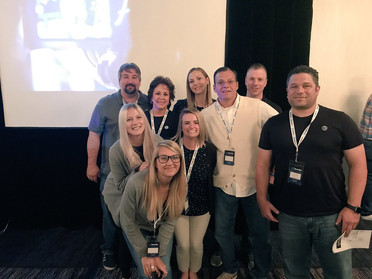 GeyerBrittany's tweet photo. Thank you @staracemj for putting on such an amazing accessory event! ❤️#AccessoryIgnitor #IHXecutioNER https://t.co/1YL4Erudzk